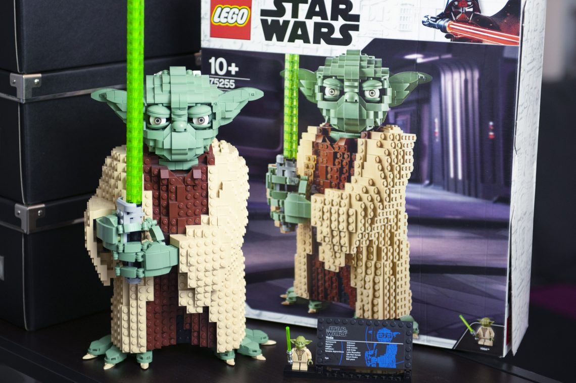 blog geek review Lego Star Wars Yoda Set 75255