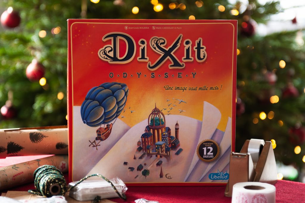 3 Gesellschaftsspiele, die unter jedem Weihnachtsbaum gehören: Dixit