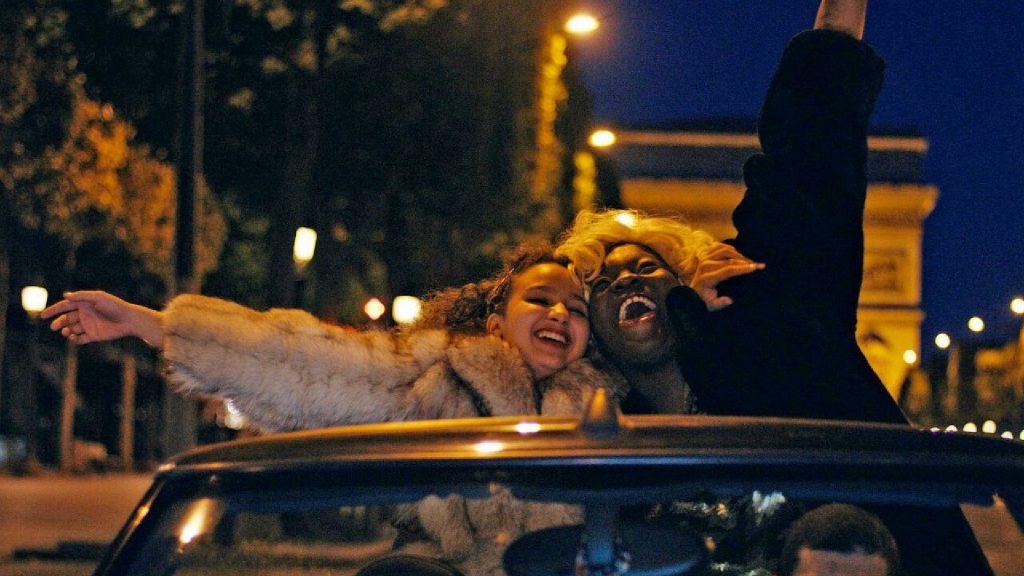 Divines (2016, Houda Benyamina)