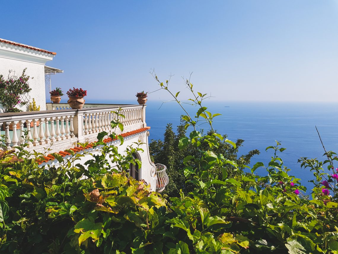 Ausblick aufs Meer an der Amalfiküste